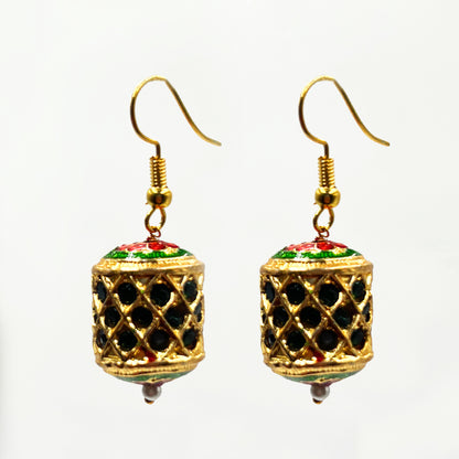 Traditional Gold-Plated Necklace and Earring Set with Pearl Detailing