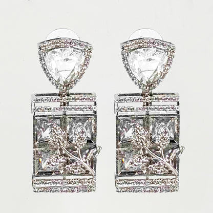 Unique Silver-Tone Zircon V-Neckline Necklace Set with Intricate Floral Rectangle Pendants