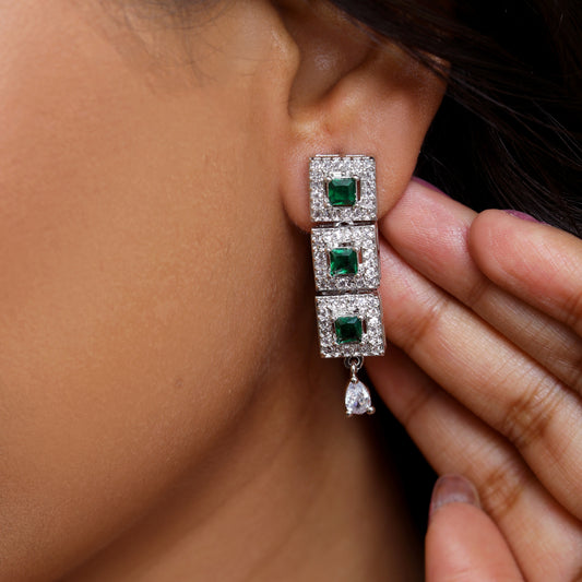 Sparkling Silver-Tone Square-Cut Emerald Green Choker Necklace and Earrings Set