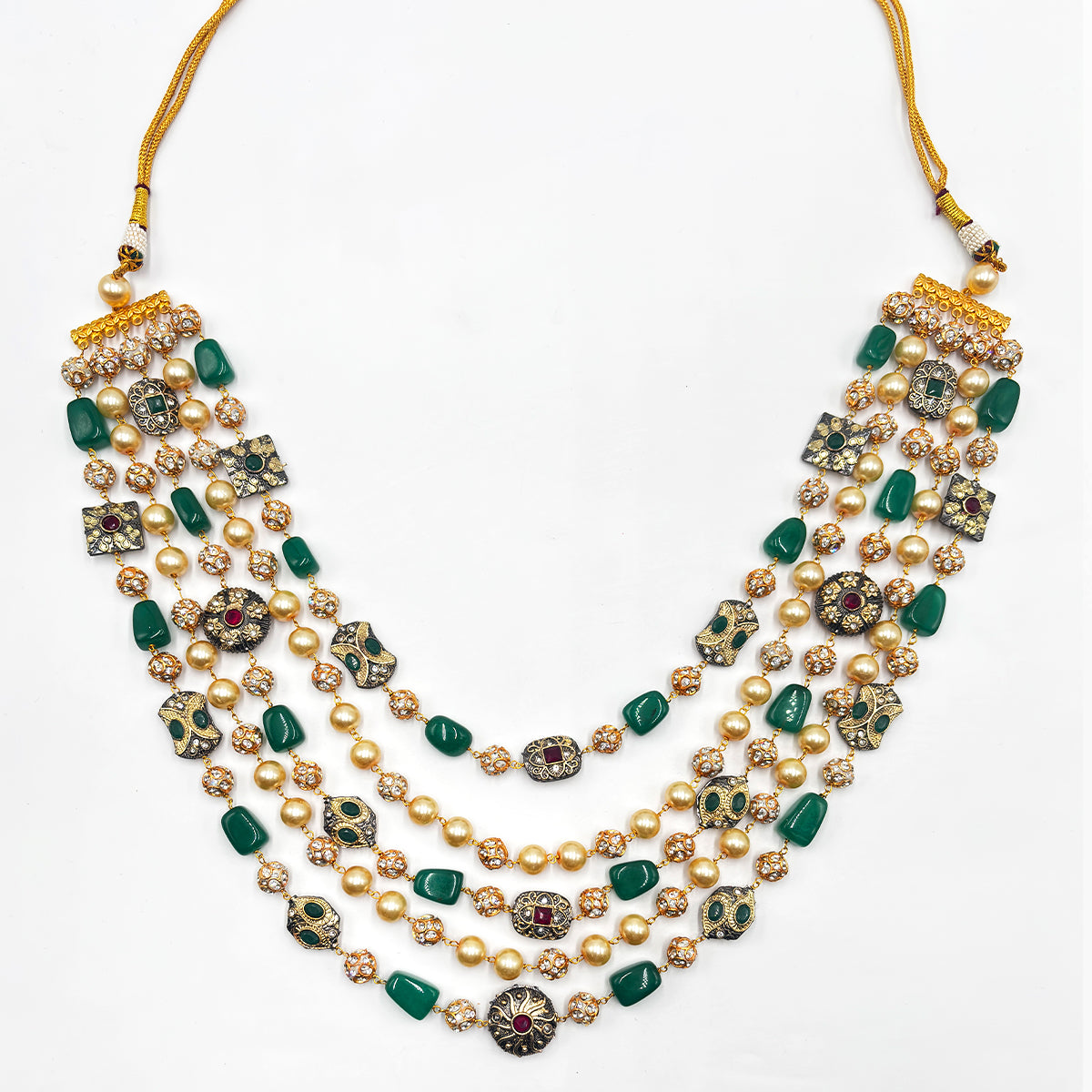 Grand Emerald Pearl Jadau Set