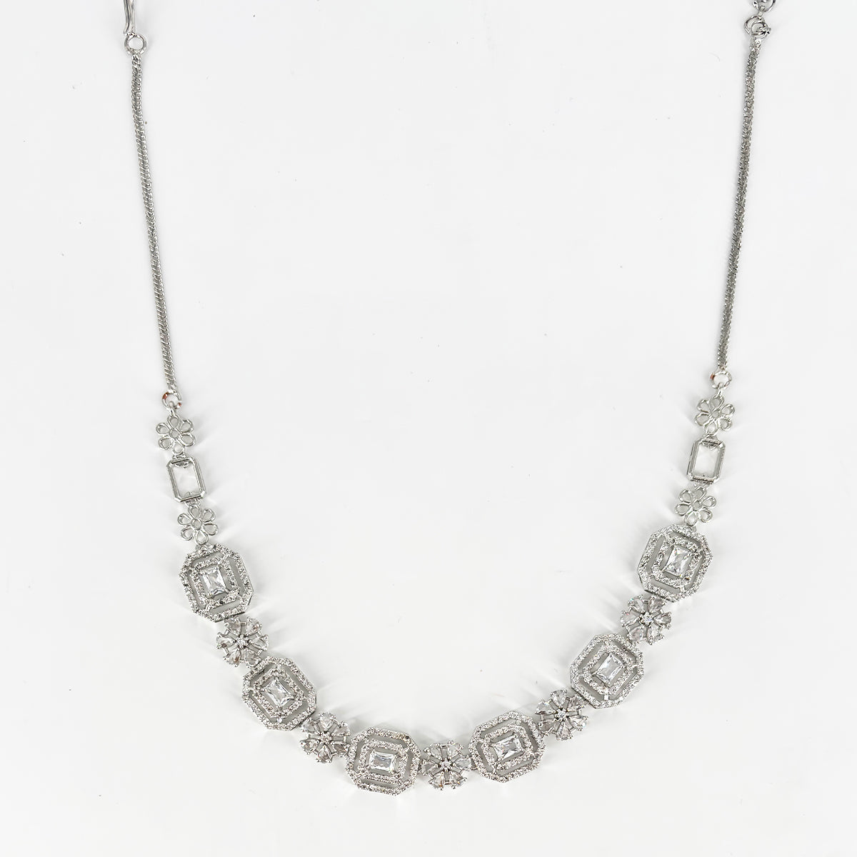 Silver-Plated Diamond-Cut Necklace Set with Earrings