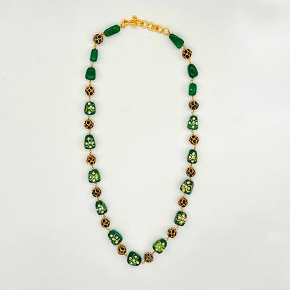 Green Kundan Necklace and Earring Set with Floral Detailing