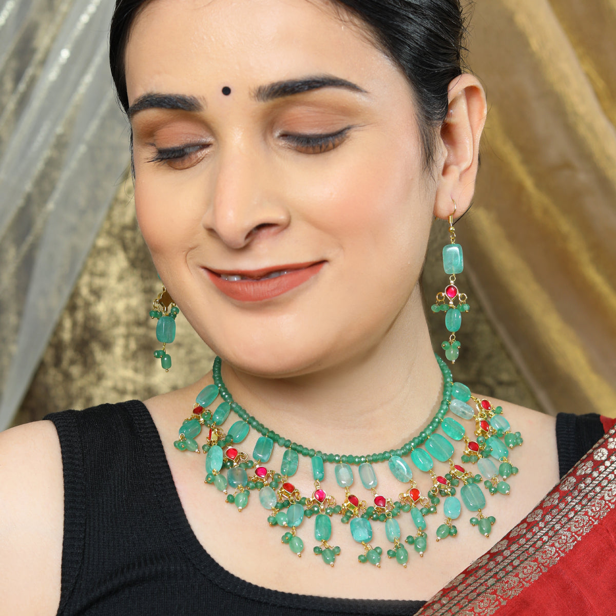 Elegant Green Beaded Necklace Set with Earrings